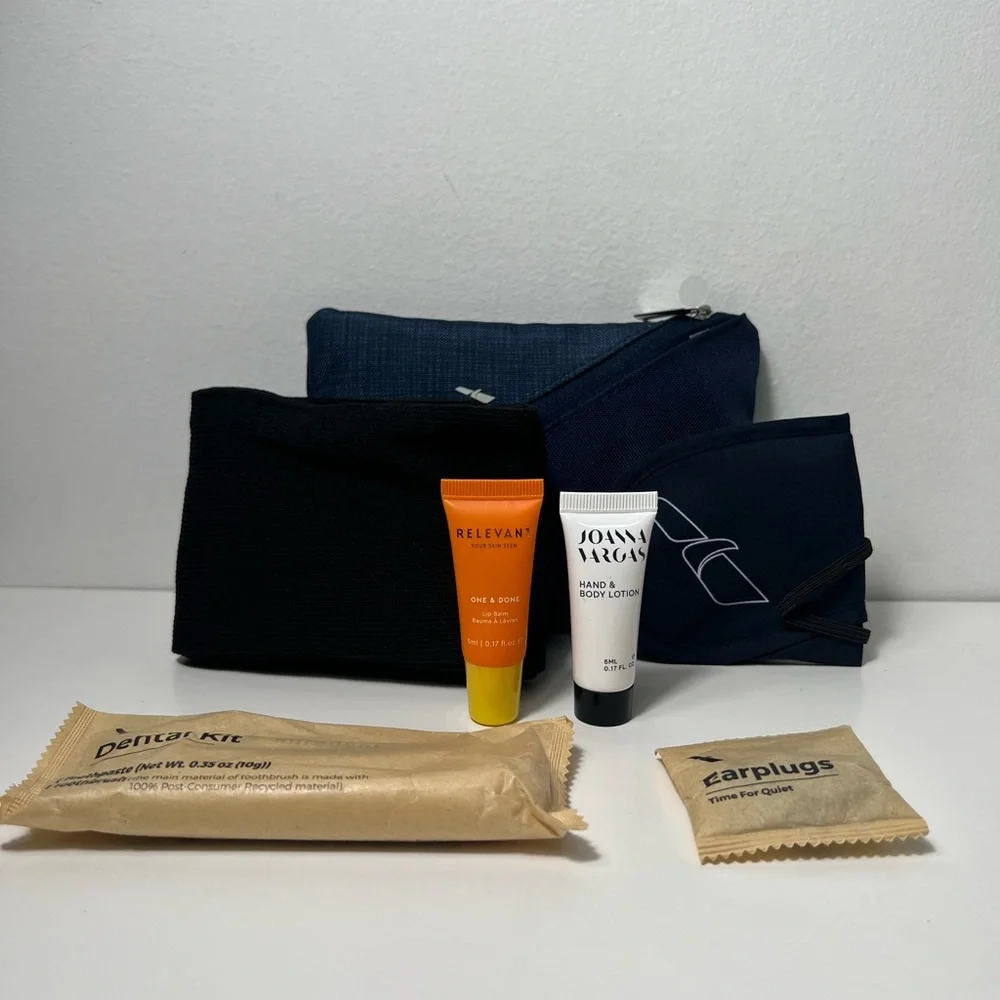 American Airlines Flagship First Class Travel Cosmetic Amenity Kit Bag